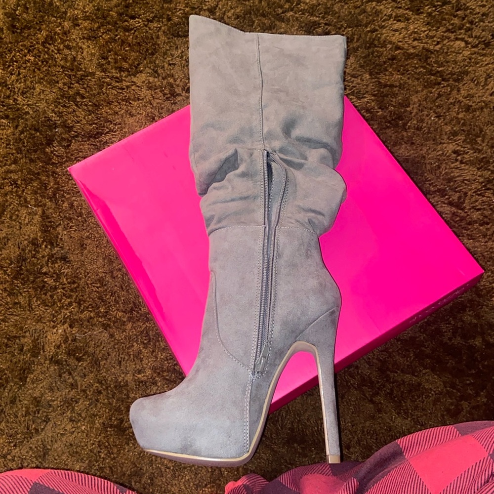 Shoe Dazzle Gray Over the Knee Boots with Full-Length Zipper - Picture 1 of 6